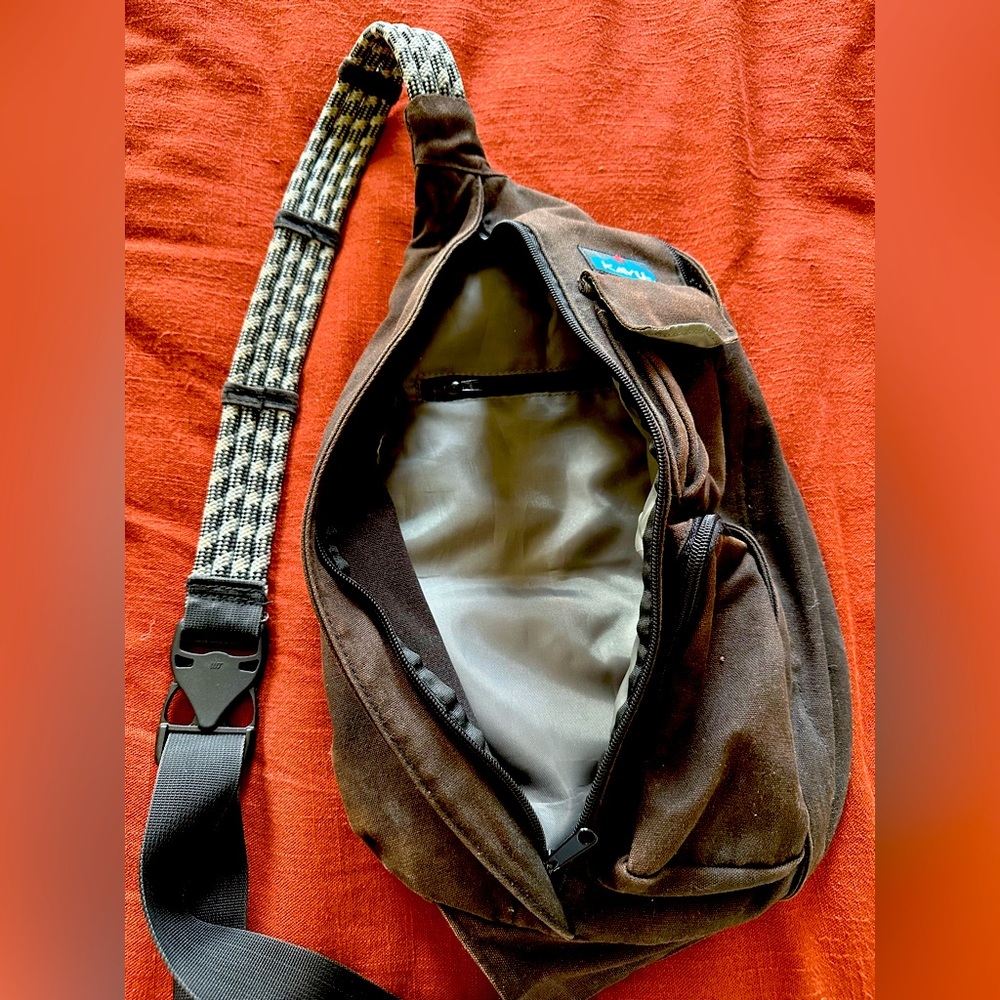 Kavu Bag - Picture 2 of 2